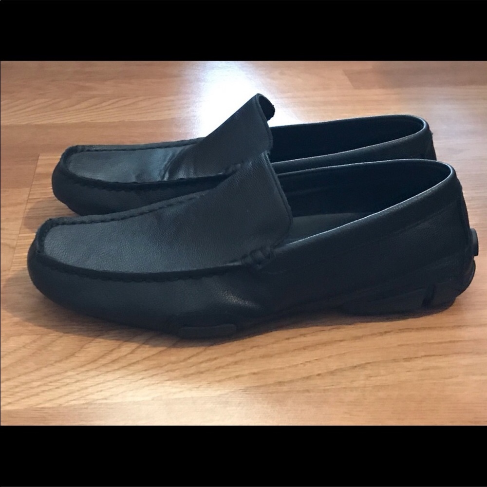 Kennete Cole Reaction Pebbled Leather Driver Shoes